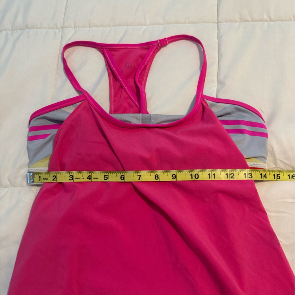 Rare Lululemon No Limits
Hot Pink tank Top Built-in Bra Raspberry Groovy Stripe - Picture 3 of 7